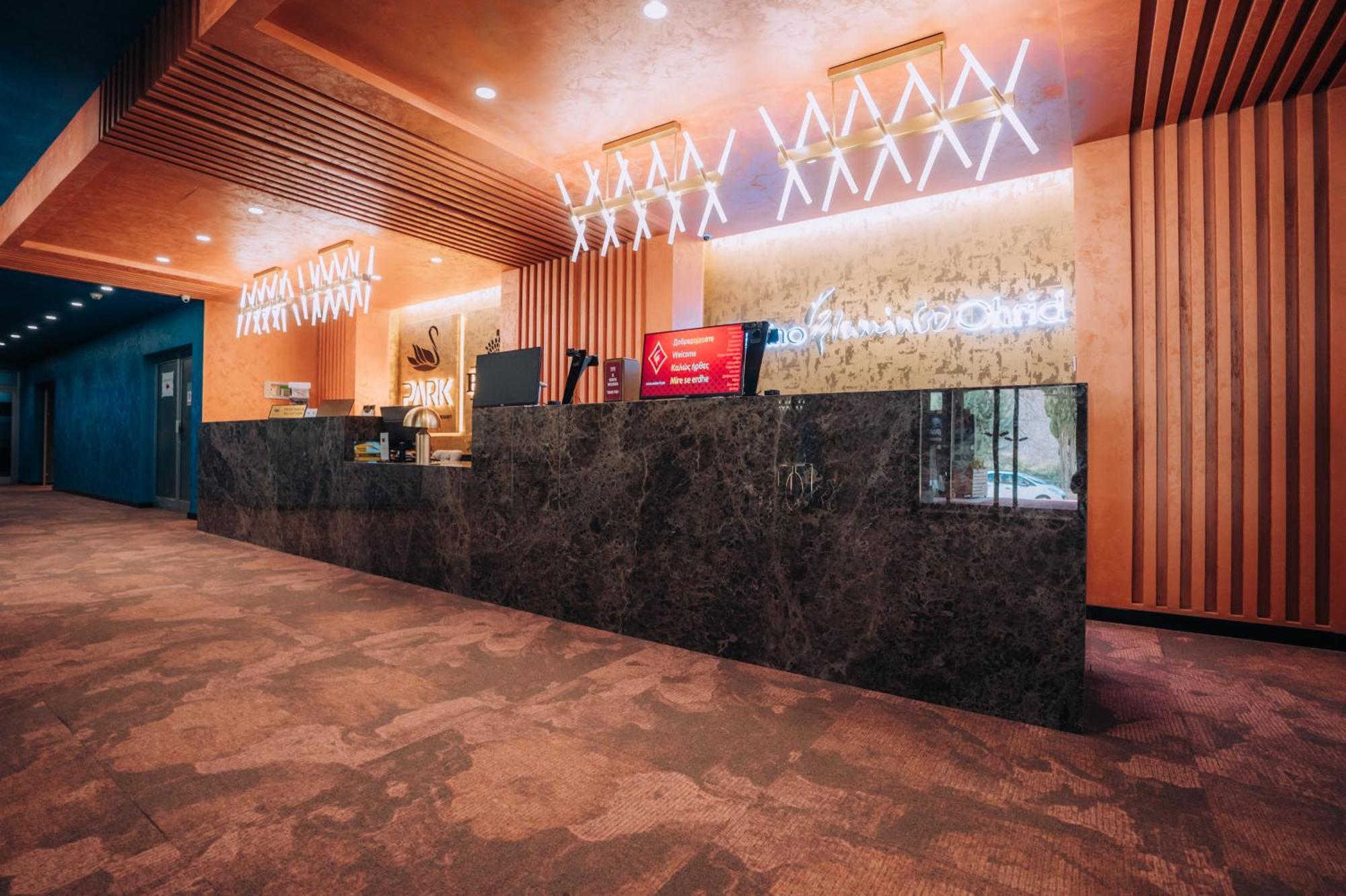 Park Golden View Hotel Casino Ohrid Bagian luar foto