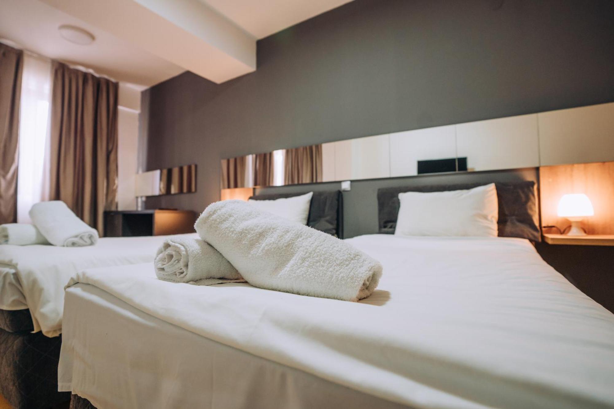 Park Golden View Hotel Casino Ohrid Bagian luar foto